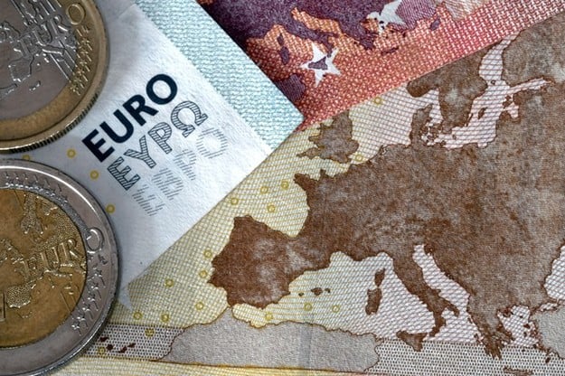 Экономические настроения в еврозоне улучшаются второй месяц подряд.