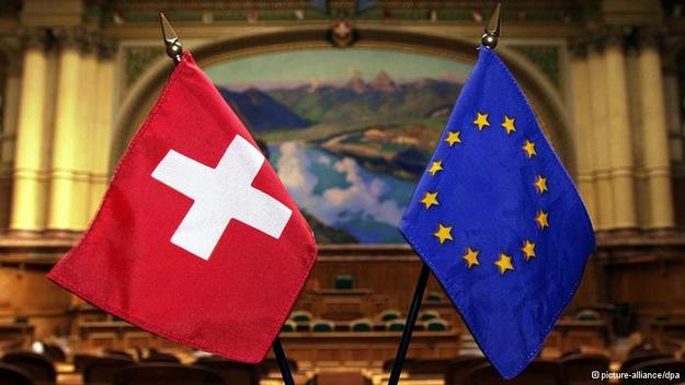 Верхняя палата парламента Швейцарии проголосовала за отзыв заявки на вступление страны в Евросоюз.
