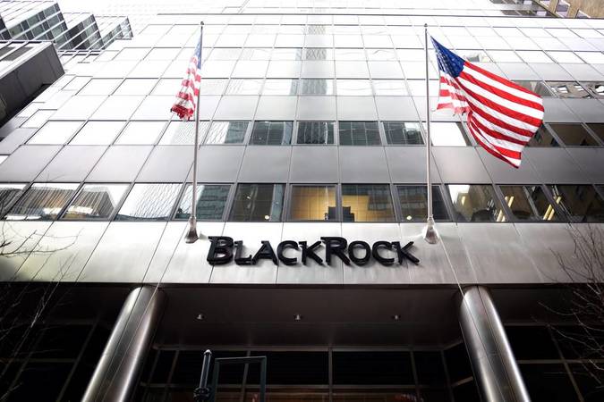Прибыль BlackRock, крупнейшей в мире компании по управлению активами, сократилась на 3,7% во втором квартале 2016 года.