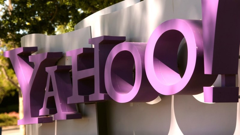 Американская телекоммуникационная компания Verizon купит легендарный веб-портал Yahoo.