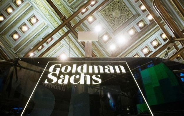 Goldman Sachs «переступил черту и установил тесные, доверительные, личные отношения» с официальным лицами режима Муаммара Аль-Каддафи.