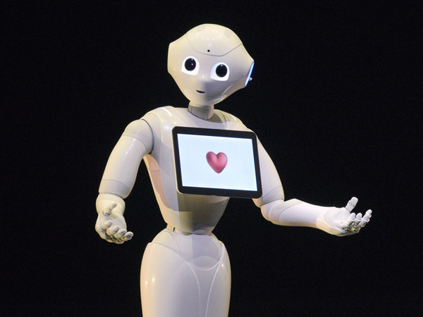 Робот-гуманоид с именем Pepper, разрабатываемый японской компанией SoftBank будет представлен в Таиване в этом году.