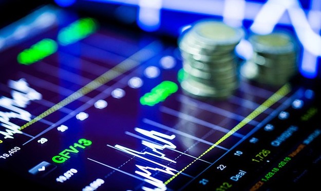 Акции Credit Suisse и Deutsche Bank с 8 августа исключат из расчетной базы биржевого индекса Euro Stoxx 50, сообщает Reuters.