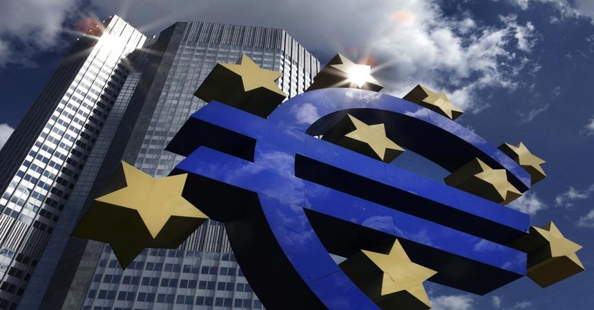 Европейский центральный банк оставил без изменений все свои процентные ставки и программу количественного смягчения.