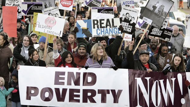 В прошлом году уровень бедности в США падал самыми быстрыми темпами с 1999 года.