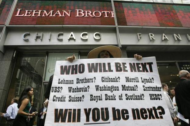 Инвестиционный банковский гигант Lehman Brothers 15 сентября 2008 год подал заявления о банкротстве.