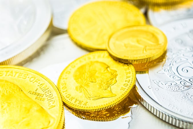 Национальный банк понизил курс золота, курс серебра — повысил.
