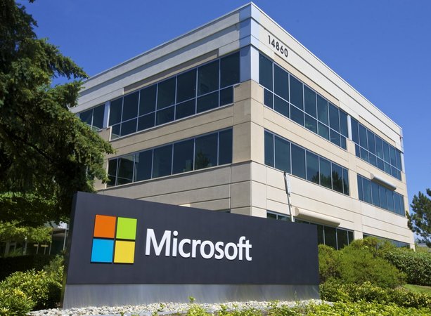 Microsoft объявила о планах выкупить до $40 млрд своих акций и увеличить дивиденды до 8%.