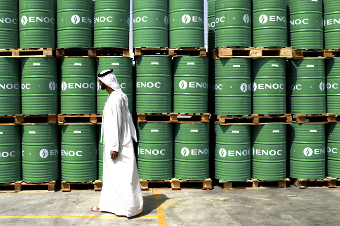 Объединенные Арабские Эмираты поддерживают идею ограничить уровень добычи нефти для стабилизации цен на глобальных рынках.