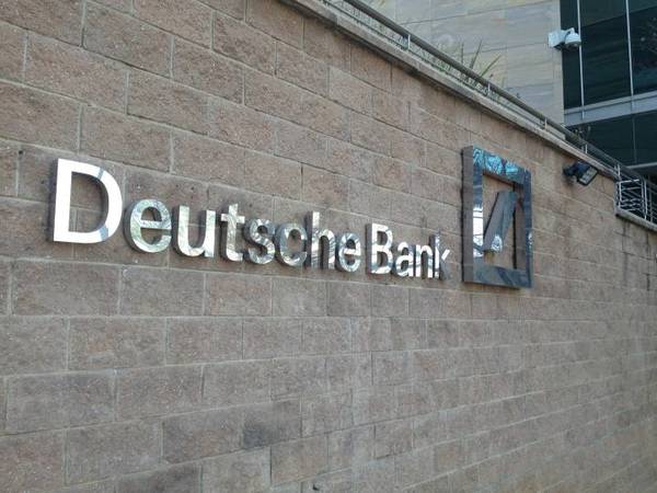 Deutsche Bank вернулся к прибыльности в третьем квартале.