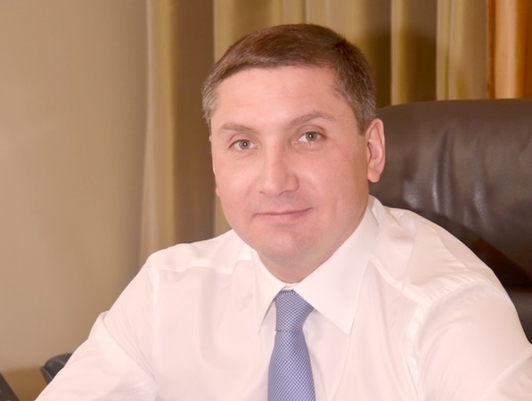 Хозяйственный суд Киевской области оставил в собственности фирмы экс-владельца банка «Михайловский» Виктора Полищука 94,67 га земли под Киевом.