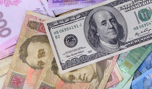 Национальный банк понизил официальный курс гривны до 25,87 грн/$.