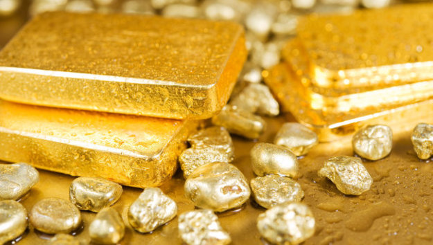 Национальный банк понизил курс золота, и повысил курс серебра.