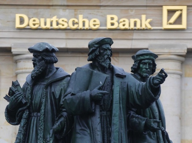 Deutsche Bank достиг соглашения с Министерством юстиции США, в рамках которого он согласился выплатит $7,2 млрд в связи с манипуляциями с ценными бумагами в преддверии финансового кризиса 2008 года.