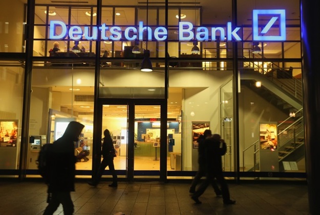 Deutsche Bank согласился выплатить правительству США $95 млн в качестве штрафа за уклонение от налогов в 2000 году.