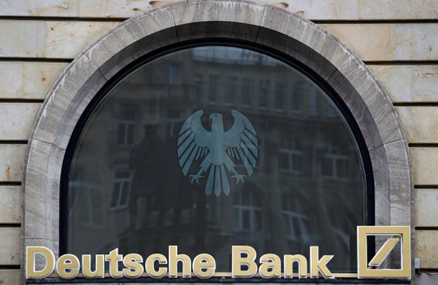 Deutsche Bank согласился выплатить властям США и Великобритании штраф в размере $630 млн за нарушения при торговле российскими акциями в период с 2011 по 2015 года.