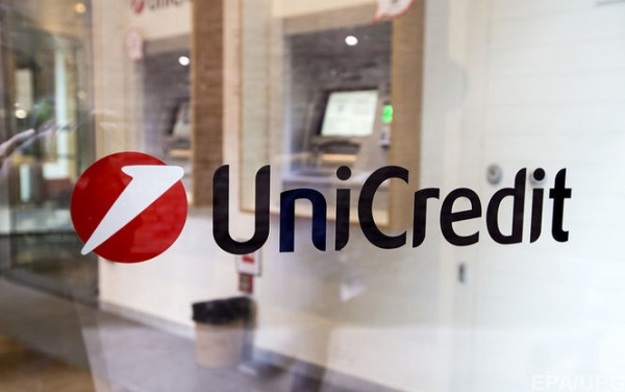 Крупнейший банк Италии UniCredit разместит акции на общую сумму 13 млрд евро по цене более чем втрое ниже их текущей стоимости.