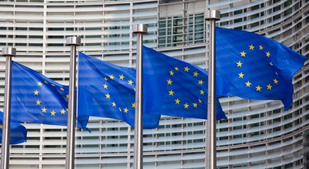 Европейская комиссия улучшила прогноз роста экономики еврозоны.