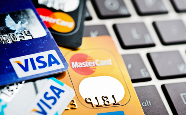 Укрпочта представила новые сервисы по переводу средств между картами MasterCard, Maestro, Visa, Visa Electron любых банков Украины и оплате услуг на своем сайте.