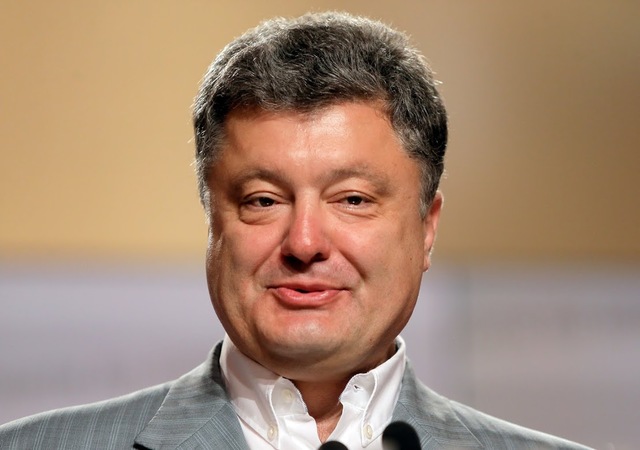 Президент Украины Петр Порошенко подписал закон №6172, согласно которому е-декларирование становится обязательным для для антикоррупционеров.