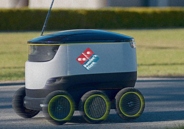 Компания Starship Technologies создала автономных роботов доставки, которые будут обслуживать клиентов фирмы Domino в Германии и Нидерландах.