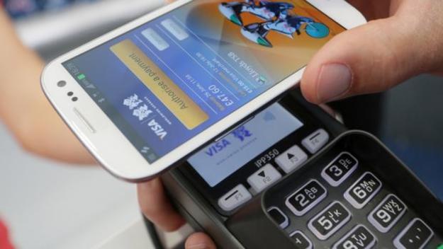 Уже в этом году Samsung Pay станет доступен для онлайн-платежей «у сотен тысяч продавцов по всему миру», которые принимают Visa Checkout.