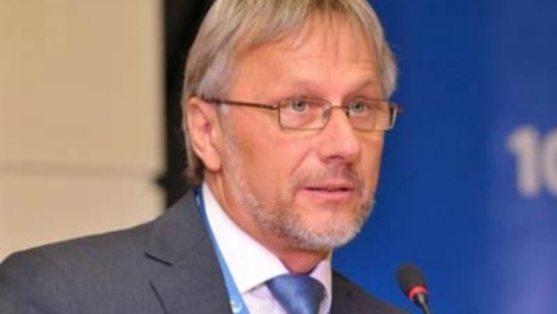 Председатель правления Райффайзен Банка Аваль Владимир Лавренчук готов стать следующим главой НБУ.