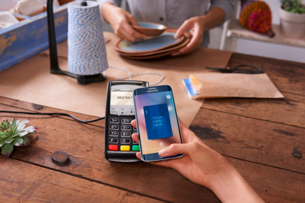 Мобильный кошелек Samsung Pay запускается в четырех странах — в Швеции и ОАЭ официально и в Гонконге и Швейцарии в режиме ознакомительной версии.