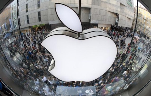 Рыночная капитализация компании Apple впервые превысила отметку в $800 млрд.