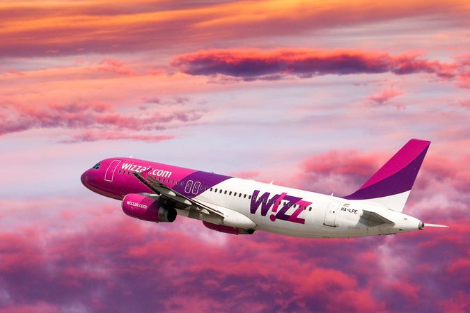 Лоу-кост Wizz Air в честь предстоящего введения безвизового режима между Украиной и Евросоюзом ввел временную скидку 20% на все билеты из Украины и в Украину.