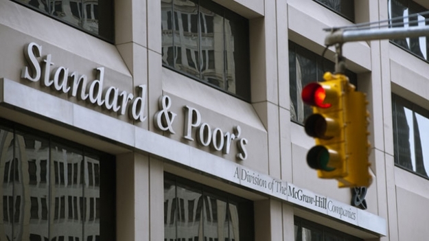 Рейтинговое агентство Standard & Poor's (S&P) подтвердило долгосрочный кредитный рейтинг эмитента Киева на уровне «В-».
