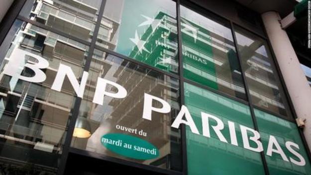 Отделение французского банка BNP-Paribas в США оштрафовано на $350 млн за «манипуляции с котировками иностранных валют, сговор и сфальсифицированные сделки в ущерб вкладчикам».