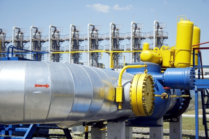 Украина в течение января-мая 2017 года импортировала сырой нефти и газового конденсата в денежном выражении на 123,2 миллиона долларов, что в 2,9 раза больше, чем за аналогичный период прошлого года.
