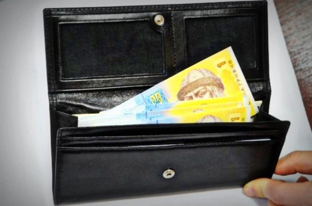 В Украине к концу 2017 года ожидается увеличение средней зарплаты на 37% до 7 100 грн.