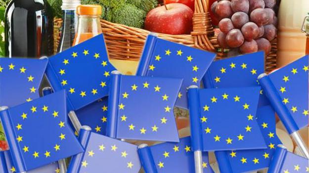 Украина договорилась с ЕС о предоставлении торговых преференций в соответствии с которым квоты на томаты, пшеницу, кукурузу и мед будут сокращены, мочевина из предложений исключена.