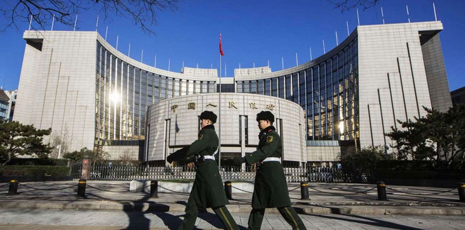 Народный банк Китая вместе с несколькими коммерческими банками страны начал проводить «транзакции на бумаге», чтобы протестировать прототип национальной криптовалюты, призванной увеличить объем электронных платежей.