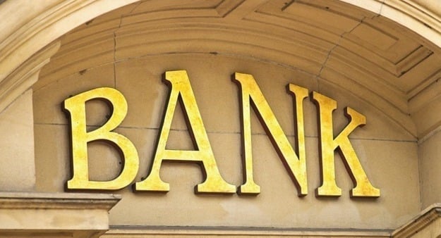 Фонд гарантирования вкладов физических лиц ищет принимающий банк для выведения неплатежеспособного банка «Новый» с финансового рынка.