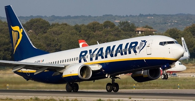 Лоукостер Ryanair назвал необоснованными юридическими угрозами действия авиакомпании МАУ относительно подачи исков о признании незаконным меморандума между Министерством инфраструктуры Украины и Ryanair, по которым последние должны выступить ответчиками,