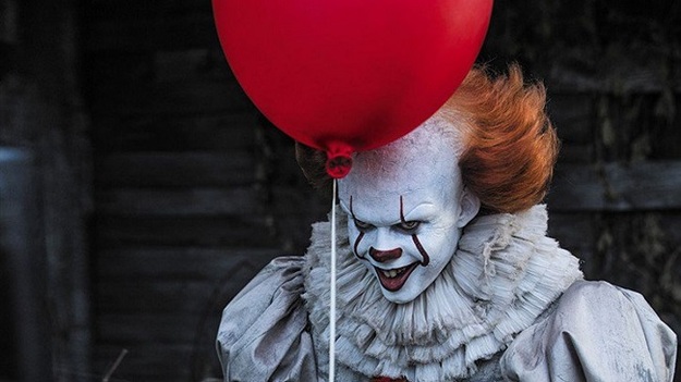 Новий фільму жахів «Воно» (It, 2017 р.) про клоуна-вбивцю дітей, знятий за однойменним твором Стівена Кінга, став найкасовішим фільмом жахів за зборами в США.