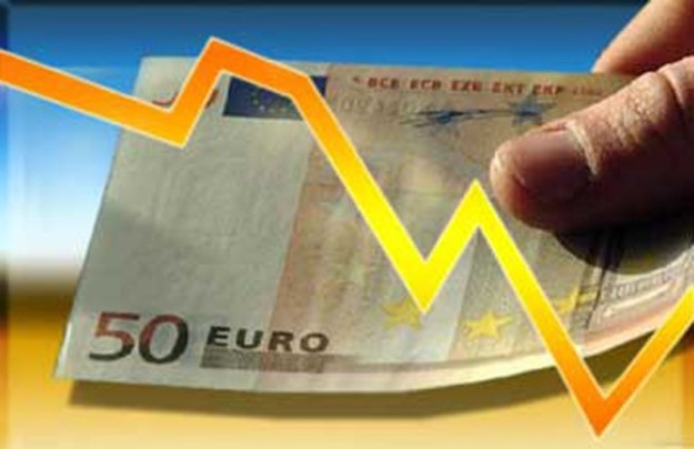 Открытие валютного рынка: Евро начал неделю с падения