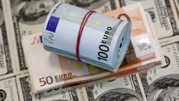 Валютний ринок відкрився подорожчанням євро