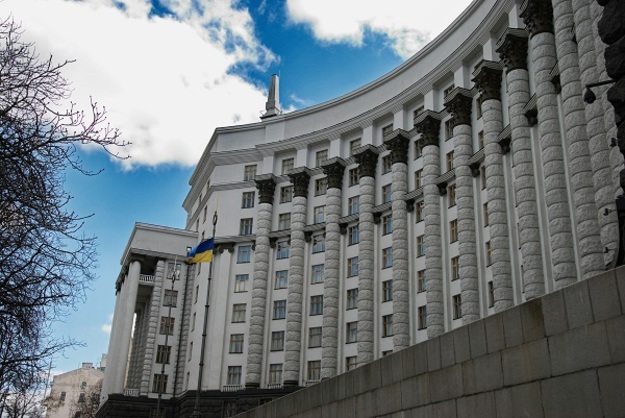 Кабинет министров Украины перенес принятие решения по утверждению цены на газ для населения на следующее заседание, передает Интерфакс-Украина.