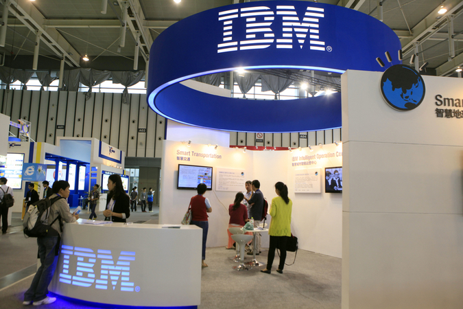 Компания International Business Machines (IBM) сумела удивить инвесторов, опубликовал положительный квартальный отчет о доходах, сообщает аналитический отдел компании Trade12.