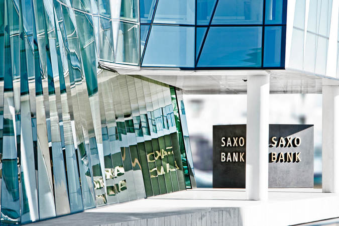 Китайская Geely Group покупает 21,5% датского инвестиционного онлайн-банка Saxo Bank, увеличивая свою долю до 51,5%.