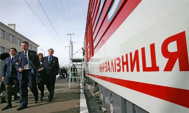 Укрзализныця планирует внедрить электронный билет на региональных поездах и запустить электронный сервис для онлайн-покупки билетов на поезда в направлении Европы в 2018 году.