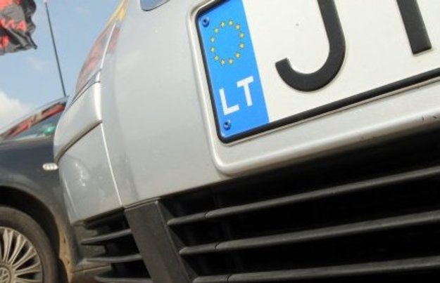 В Одесі власниці авто з литовською реєстрацією виписали рекордний штраф в 3 млн грн.