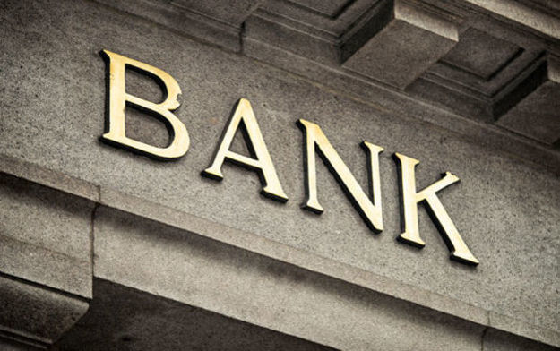 Банковская система Украины стабилизировалась, НБУ не ожидает падения крупных банков в ближайшие годы.