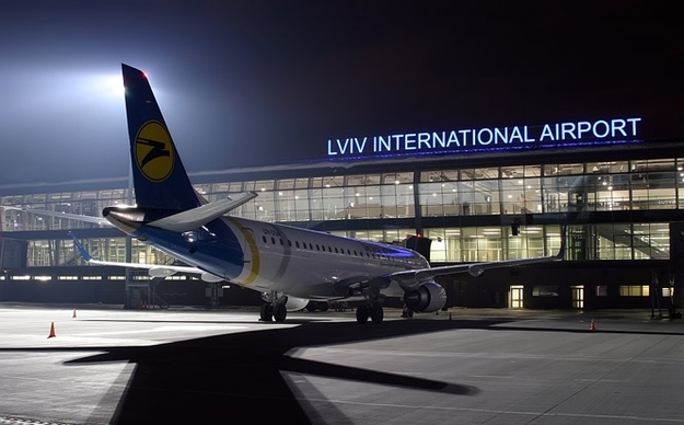 Руководство аэропорта Львов ведет переговоры об открытии двух трансатлантических рейсов.