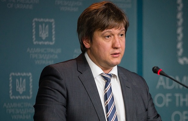Міністр фінансів України Олександр Данилюк привітав вчорашнє позитивне рішення Лондонського суду з заморожування активів колишніх власників Приватбанку.