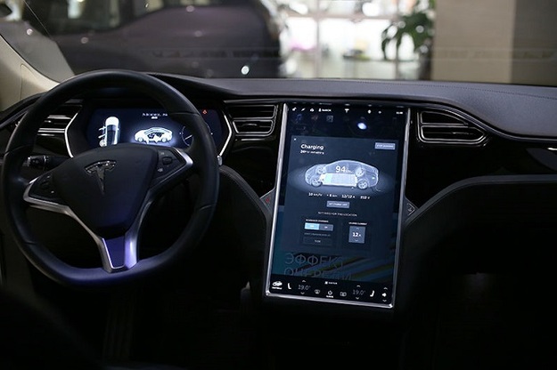 Американский производитель электромобилей Tesla планирует выпустить электрический пикап.
